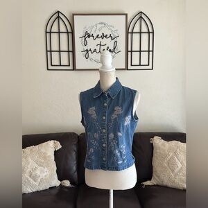 Vintage 90’s Denim Floral Embroidered Button Up Vest Size Petite M Boho Hippie